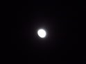Dorůstající Měsíc nad Kyjovkou je stejný jako kdekoliv jinde.