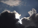 Slunce nad Kyjovem se co chvíli schovává za mraky.