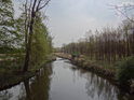 Lužní tok mezi Kyjovkou a Moravou se zdá být vodnatý, ale jde především o nadrženou vodu.